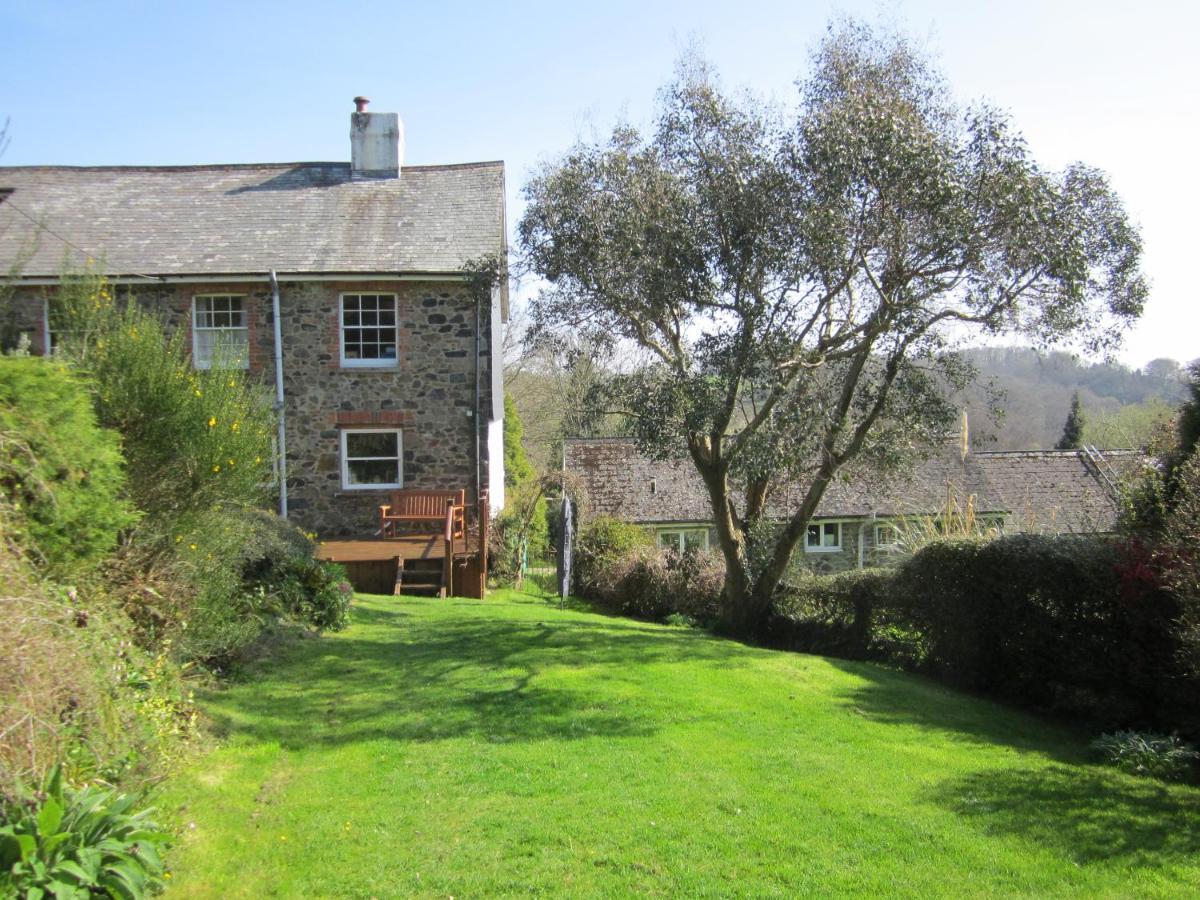 Higher Coombe Bovey Tracey Exterior photo